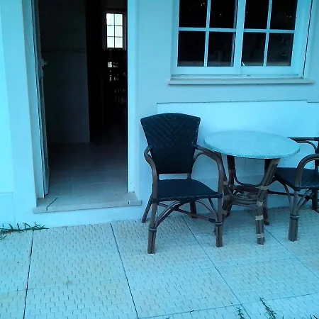 公寓 2 Bed Flat - Sleeps 4 - Parking - Wifi 阿尔布费拉